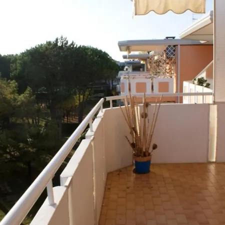 In A With Pool ביביונה