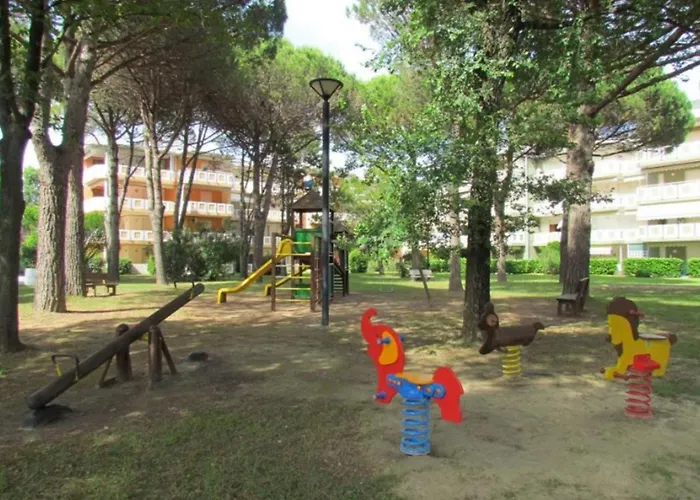 In A With Pool Apartament