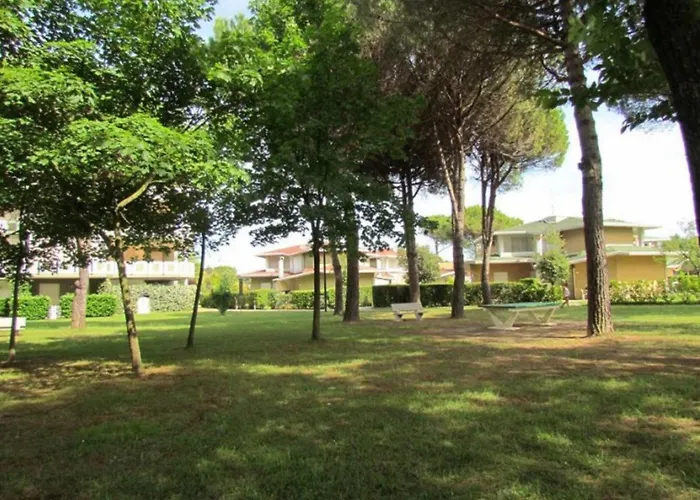 Apartament In A With Pool Bibione